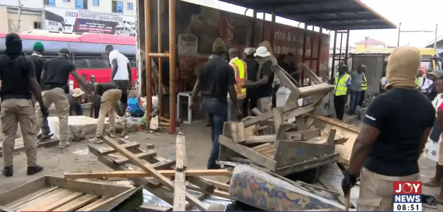 ama-decongestion-exercise-illegal-structures-cleared