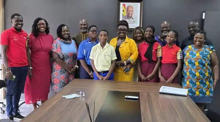 kids-in-tourism-meet-tourism-culture-minister