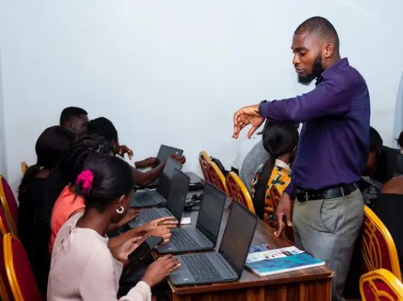 kumasi-data-skills-grow-with-blossom-academy-program