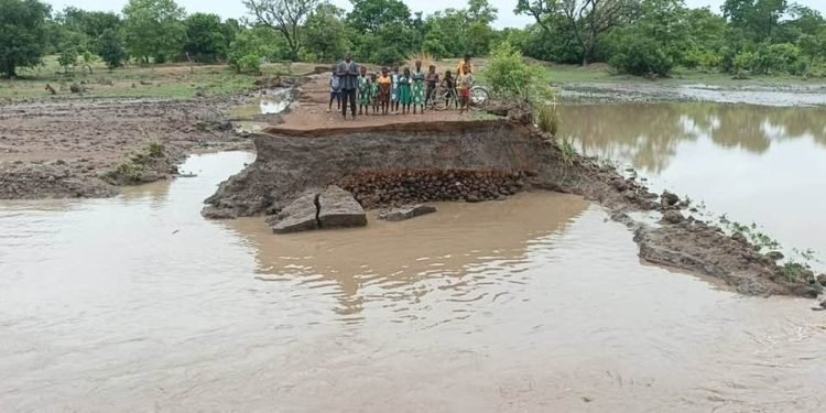 Wa West bridge collapse after heavy rains cuts off Meteu community in Upper West Region Ghana