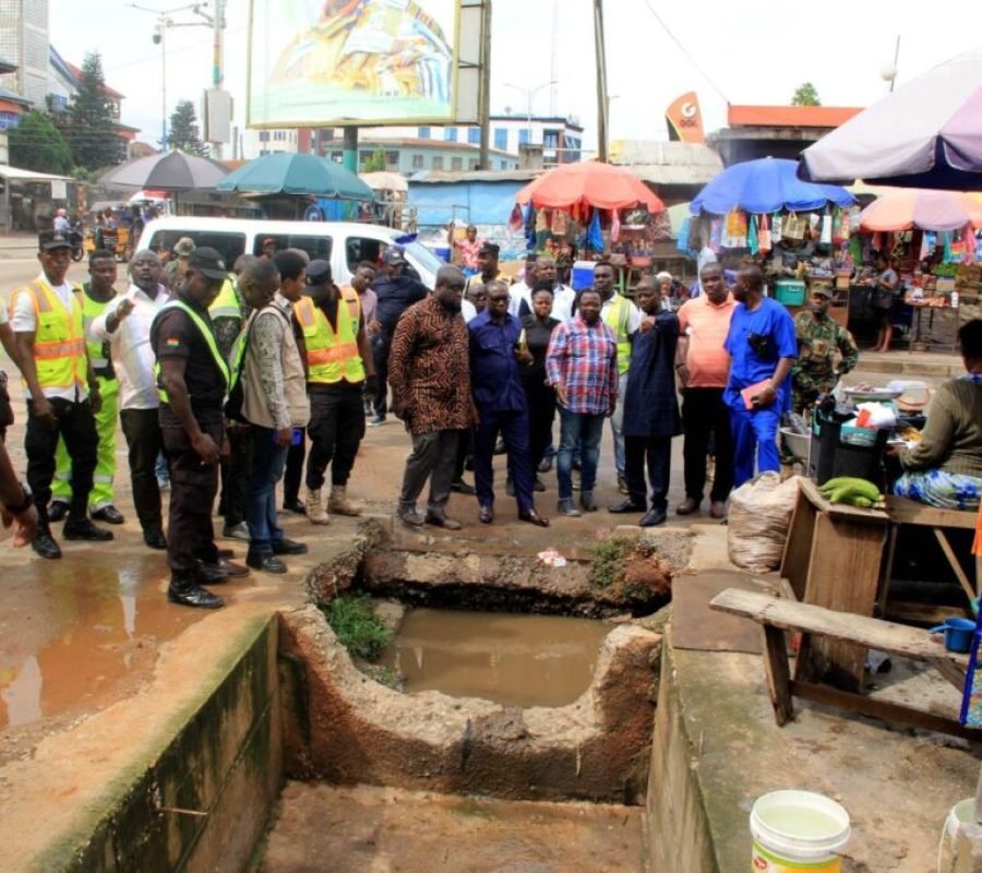 Politics-Mayor-Inspection-1024x683