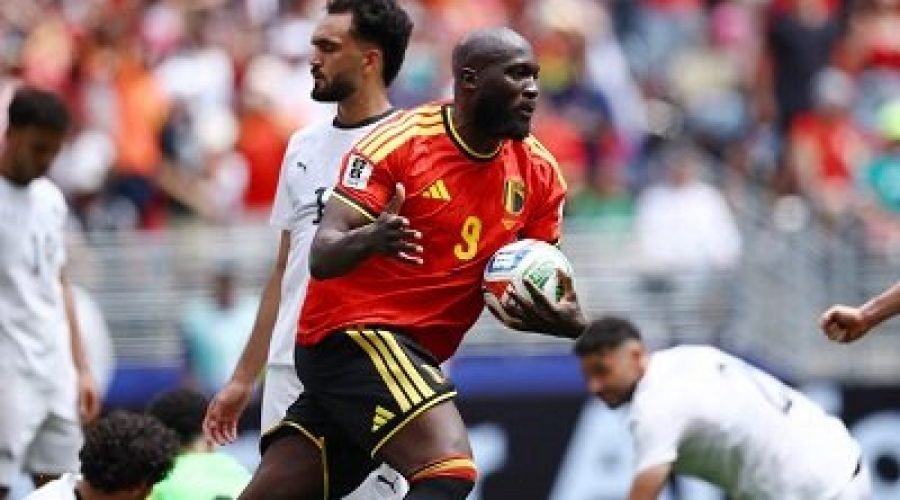 Romelu-Lukaku-celebrates-after-Egypts-Mohamed-Hany-scored-an-own-goal