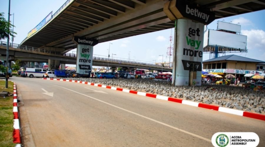 Accra Streets Get Fresh Look with Kerb and Median Repainting