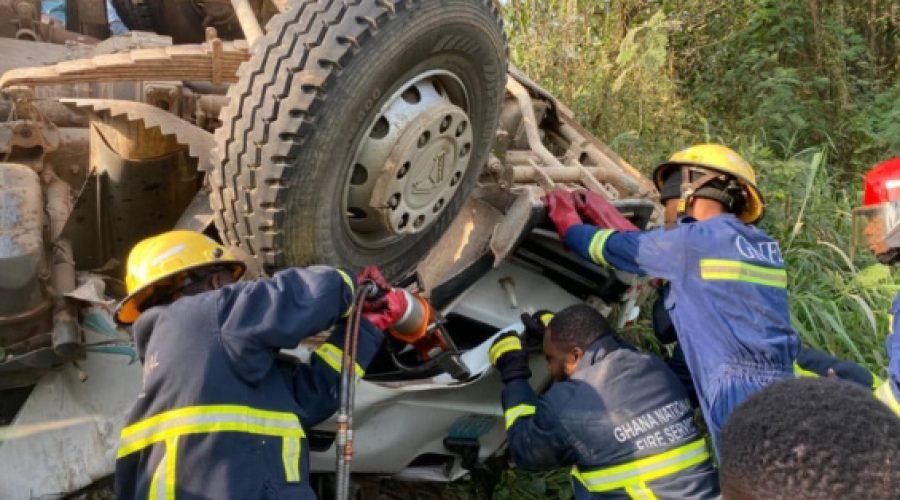 Breku Forest Crash Kills One, Two Rescued on Accra-Kumasi Highway