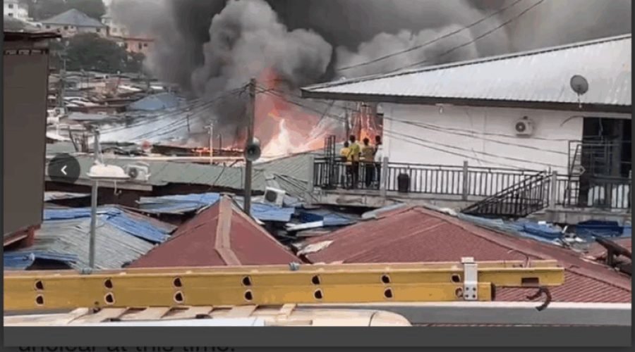 Fire Erupts Near Kwame Nkrumah Circle VVIP Station