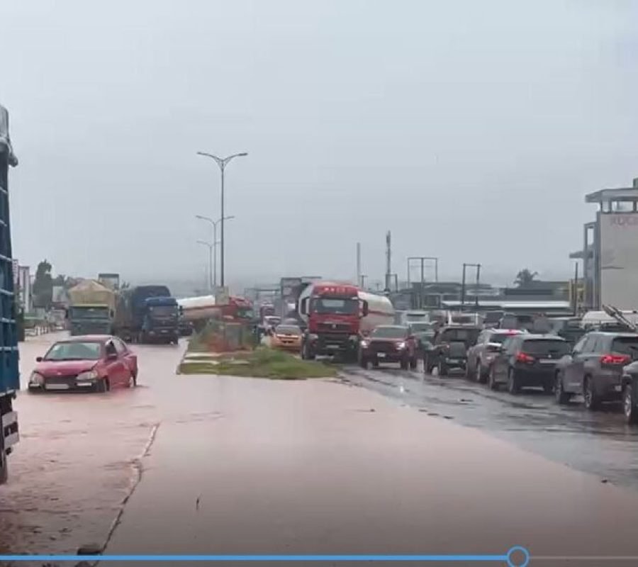 flood-traffic-1024x552