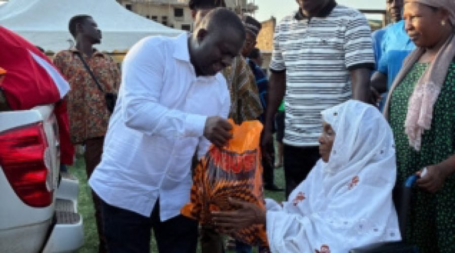 GJA President Donates New Year Aid to 2,000+ Households