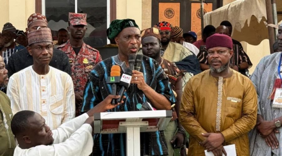 Interior Minister Calls for Prayers to Support National Development