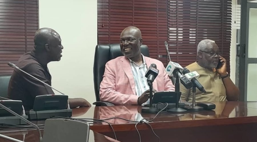Minority Party Urges Government to Suspend Tariff Hikes
