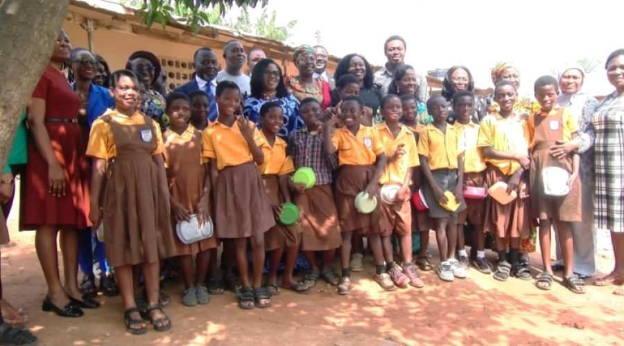 Minister Praises Improved Quality of School Meals After Committee Review