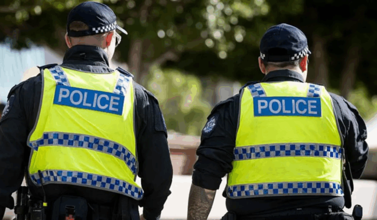 Australian Man Charged Over Bondi Attack Endorsement, Found with Weapons Stockpile